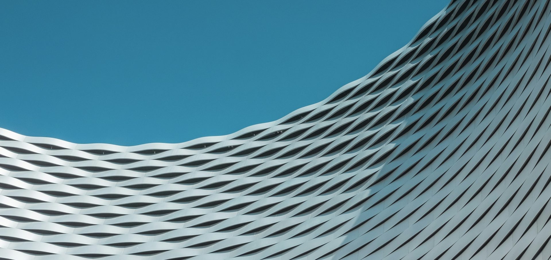 Vista Community Clinic reviews section discussing patient complaints, legal rights, and how to contact a lawyer.